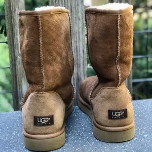 Like NEW Men’s Classic Short Ugg’s 13